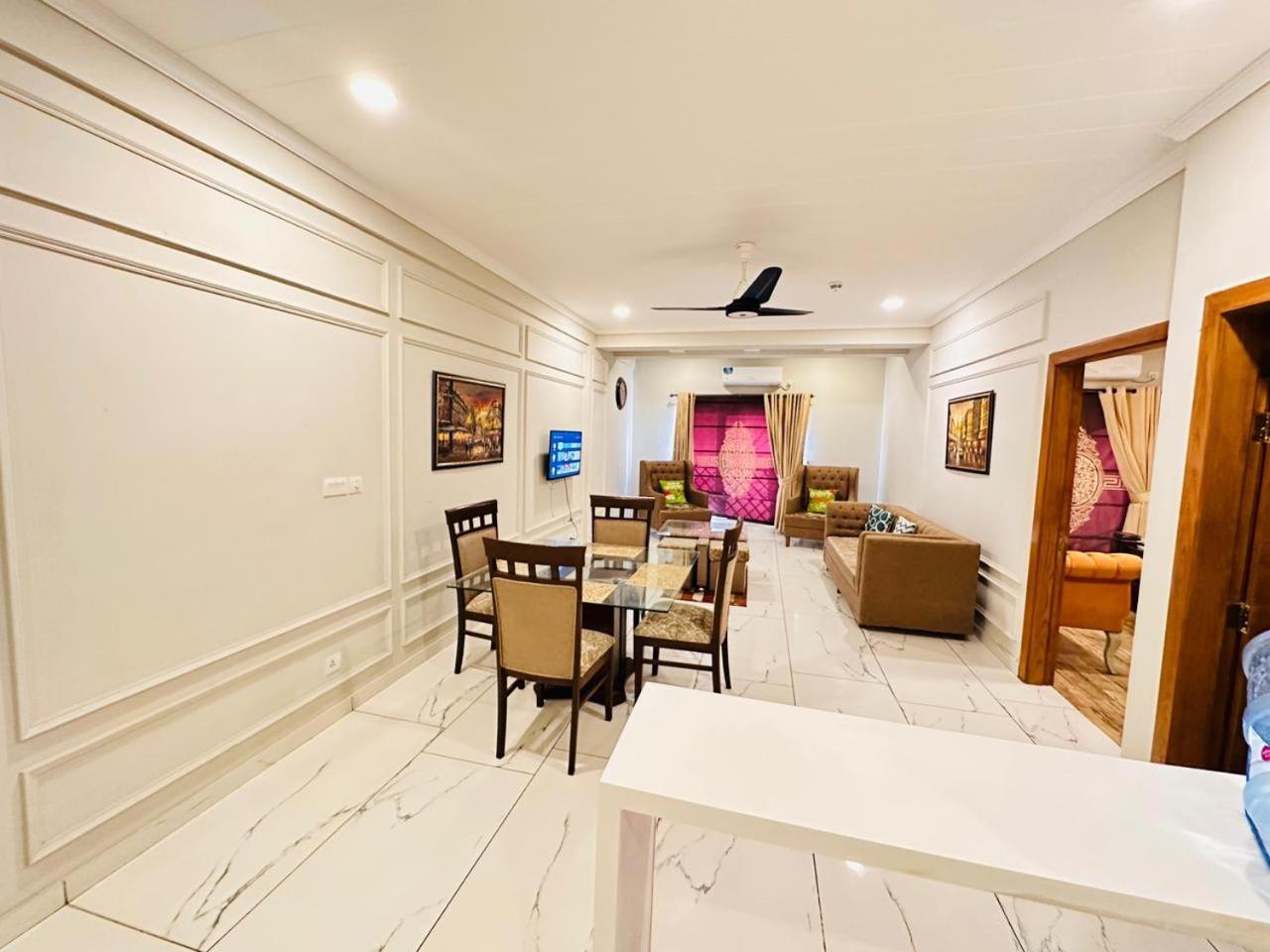 Holidazzle Serviced Apartments Bahria Town Rawalpindi Cameră foto