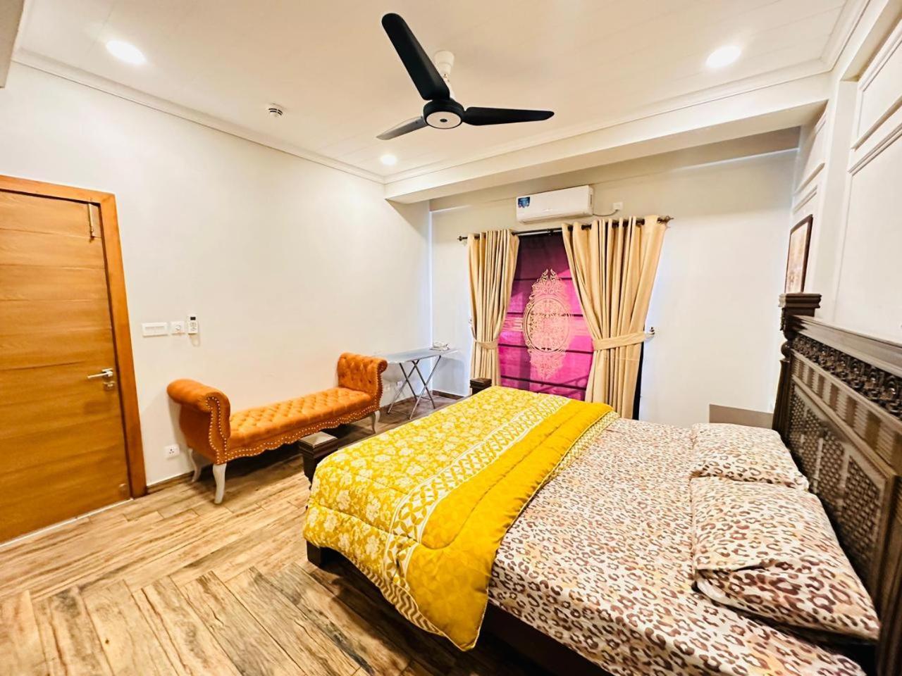 Holidazzle Serviced Apartments Bahria Town Rawalpindi Cameră foto